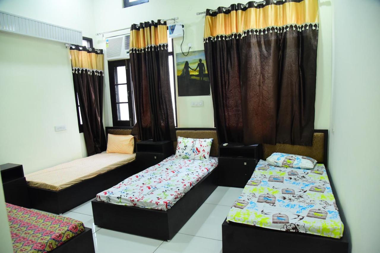 Nutz Backpackers Hostel Amritsar Exterior photo