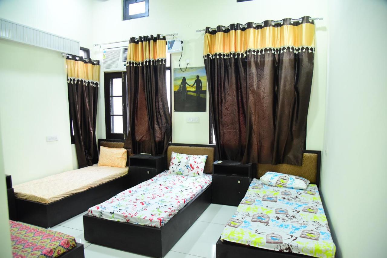 Nutz Backpackers Hostel Amritsar Exterior photo