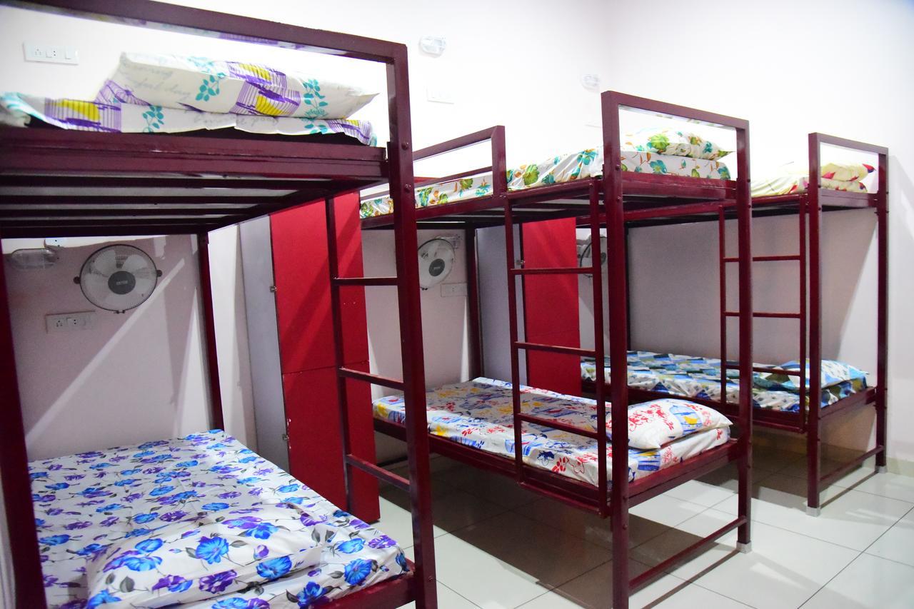 Nutz Backpackers Hostel Amritsar Exterior photo